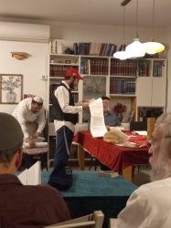 קריאת מגילה אצל משפחת רייס