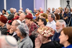 ערב לכבוד חתני תורה ובראשית - שמחת תורה תשפ"ה - בית הכנסת המרכזי