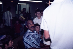 הכנסת ספרי התורה לבית הכנסת המרכזי