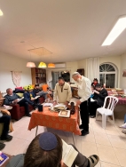 קריאת מגילה בבית משפחת אוסטרוף