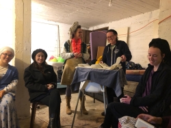 קריאת נשים במקלט