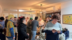 קריאת מגילה בבית ברופסקי