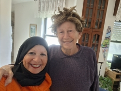 אלישבע גינזבורג וה'איראנית' חיה יאול - פורים תשפ"ו במלחמה מול אירן